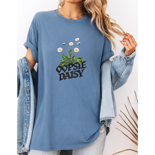 Oopsie Daisy T-Shirt, Cute Floral Graphic Tee, Aesthetic Daisy Shirt, Cottagecore Flower Top, Funny Quote Tee, Unisex Cotton Shirt
