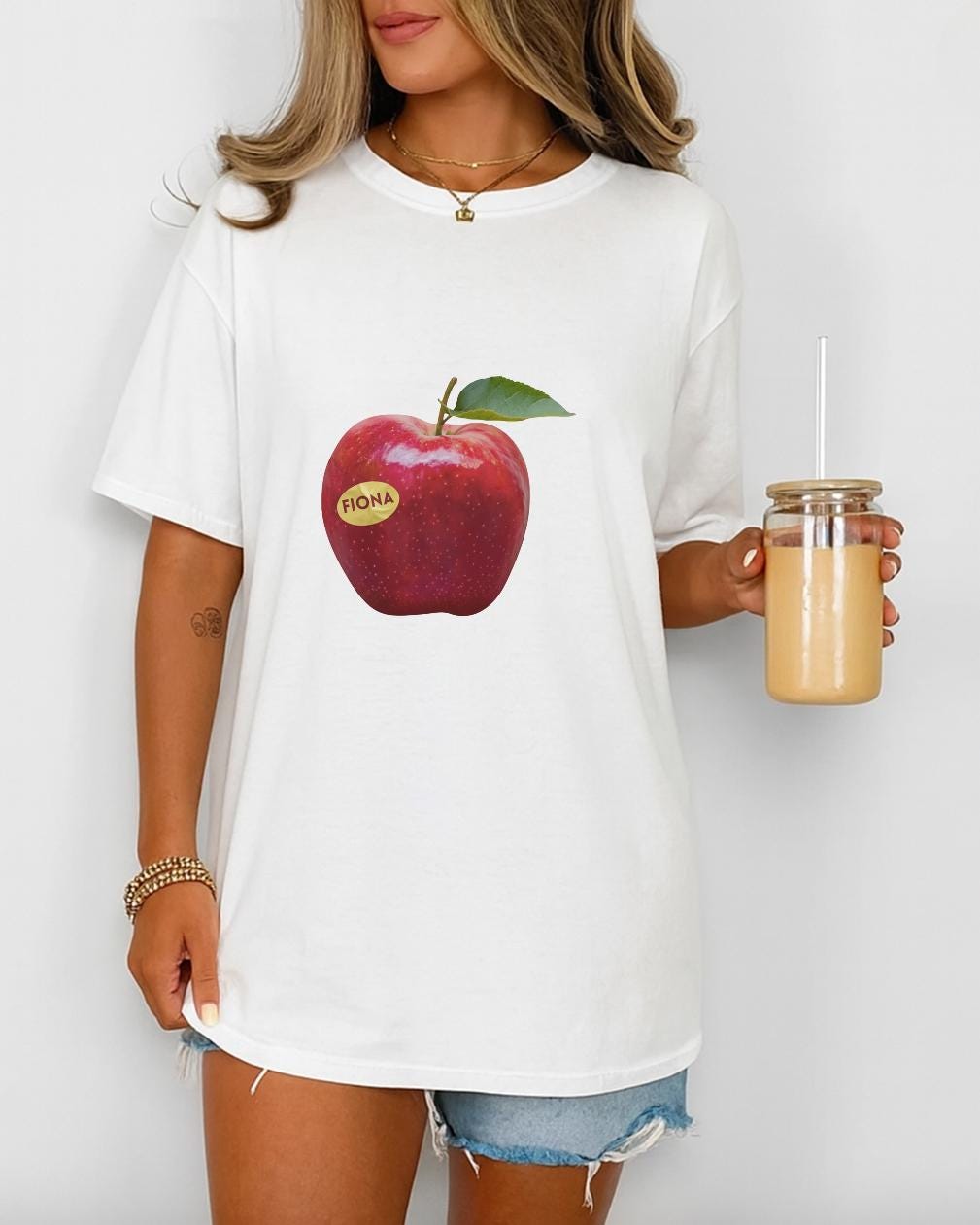 Fiona Apple Inspired T Shirt, Retro Y2K Apple Graphic Tee, Indie Music Fan Shirt, Minimal Apple Print Tee, Unisex Aesthetic Shirt, MusicGift
