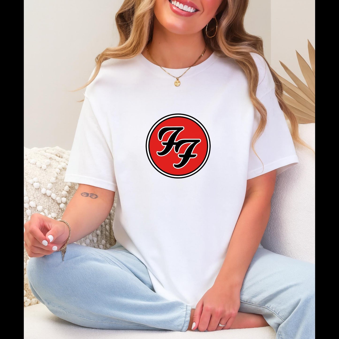 Iconic Rock Band Logo T-Shirt, Grunge Music Fan Tee, Vintage Style Concert Shirt, Foo Fighters Inspired Merch, FF Circle Tee, Unisex Gift